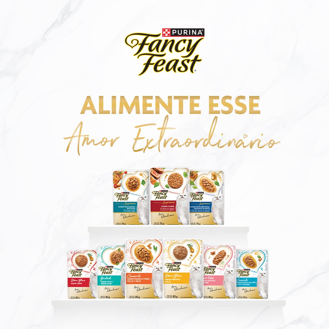 Sachê de ração úmida para gatos Fancy Feast Supremó sabor peixe branco em caldo com espinafre.