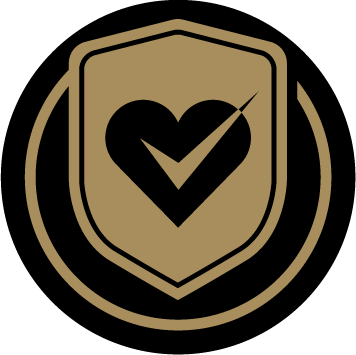 Ícone de escudo com marca de verificação representando o cuidado da saúde cardíaca em cães idosos