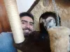 Adote um gato! O Felipe deu um lar para a Morgana, e hoje eles são inseparáveis
